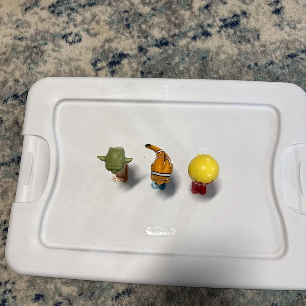 Pez Dispenser Lot 3 Disney Nemo Star Wars Yoda And Smiley